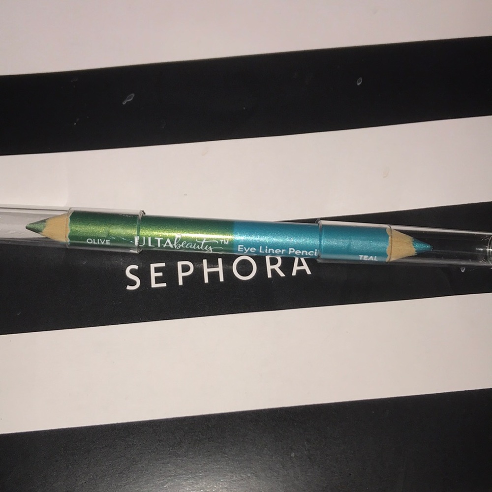 Dual sided eye liner pencil